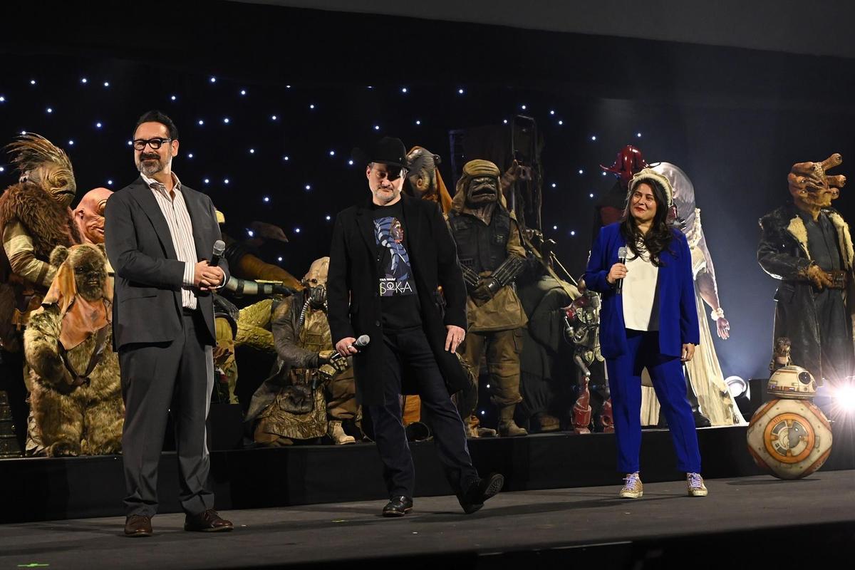 導演詹姆士曼格（左起）、戴夫費羅尼、莎敏奧巴伊德奇諾伊，宣佈成為新的《星際大戰》電影3部曲的導演。（迪士尼提供）
