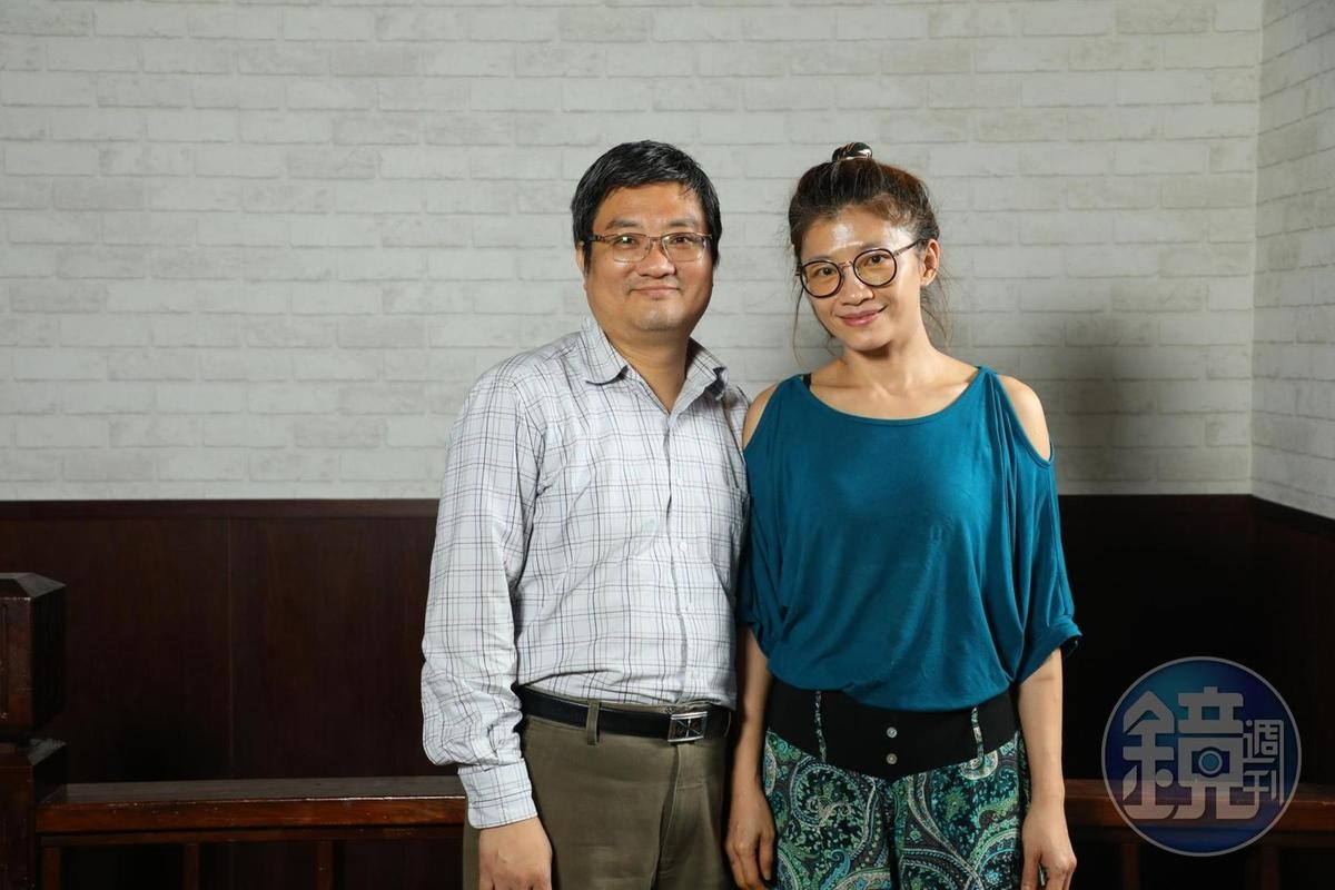 老闆李承澤（左）和老闆娘周永玉（右）對美食十分講究，用心研發每道菜餚。