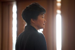 South Korea's President Park Geun-hye awaits the arrival of Czech Republic's Prime Minister Bohuslav Sobotka at the presidential Blue House in Seoul