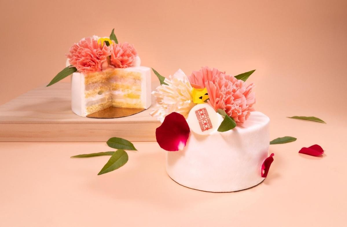 「杏福馨願」由曾榮獲美食家評選冠軍母親節蛋糕的甜點主廚李俊儀精心設計製。（飯店提供）