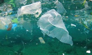 Environmental problem of plastic rubbish pollution in ocean