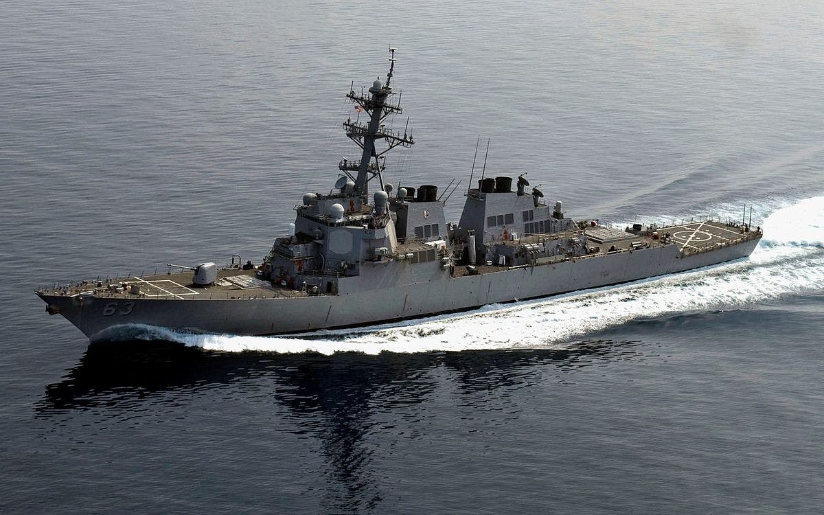 1200px-USS_Stethem_(DDG-63)_in_2009
