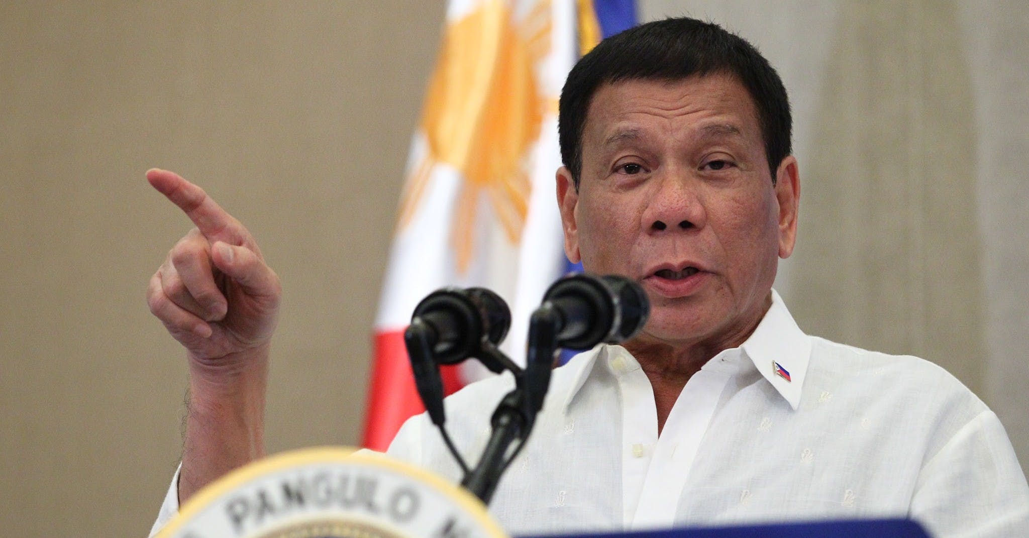 Duterte_delivers_his_message_to_the_Fili