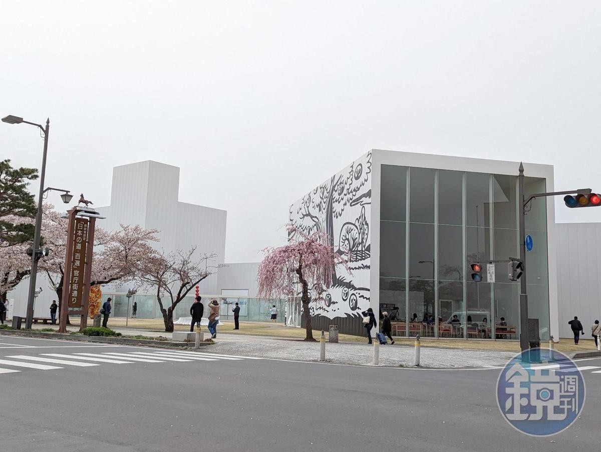 獨特的「十和田市現代美術館」實踐藝術創生地方的可能。
