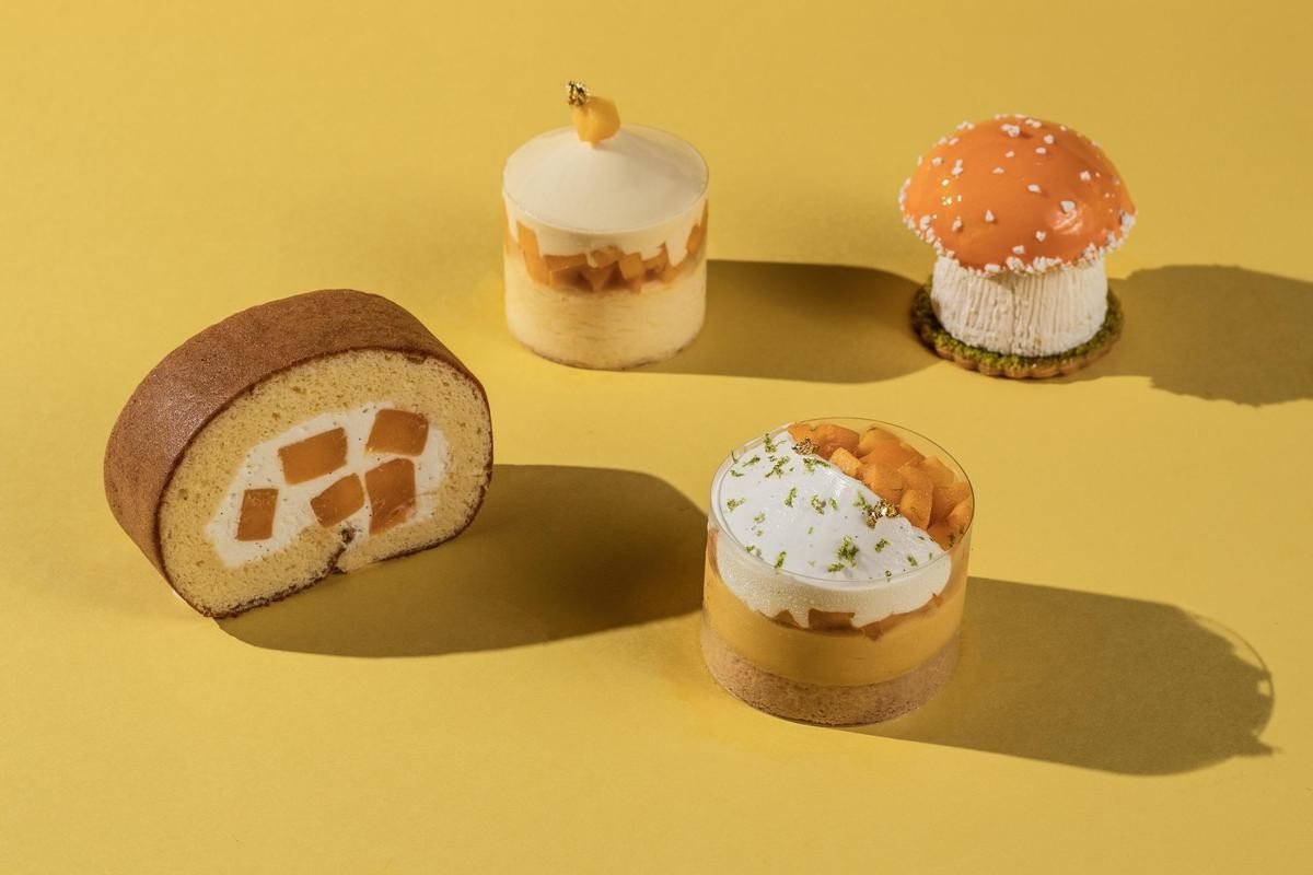 多款造型可愛的芒果甜品「熱帶蘑菇」「芒果乳酪蛋糕」「芒果塔」以及「芒果蛋糕卷」新上市。（各150元／個）