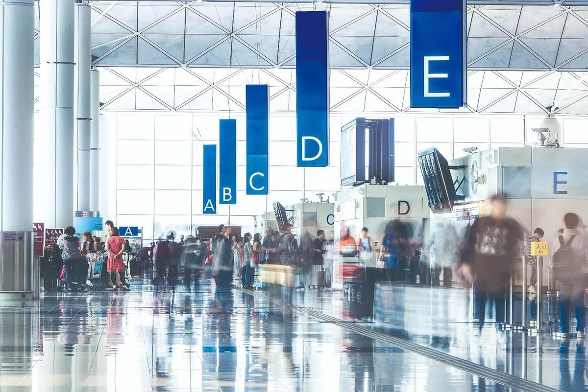 香港國際機場是國際航空樞紐，擁有廣闊的航空網絡，並致力提升設施及服務。（香港國際機場提供）