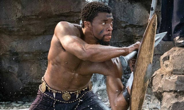 《黑豹》從零建造瓦干達文明，非洲美學顛覆傳統英雄片