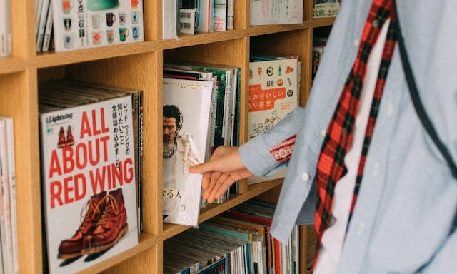 從熱鬧街市搬進清幽的小社區裡：與居民成為好朋友的雜誌書屋——「日本書蟲」