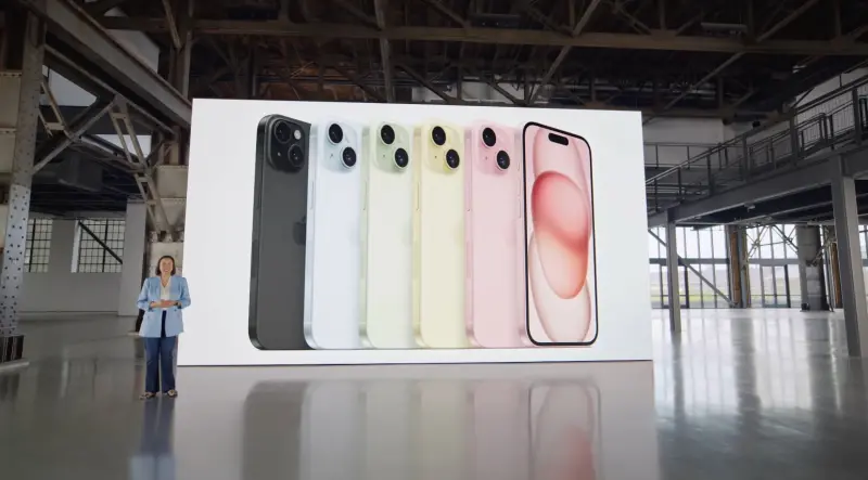 ▲iPhone 15系列新機已經正式發表，這次連基本款都下放「動態島」功能。（圖/YT@Apple）