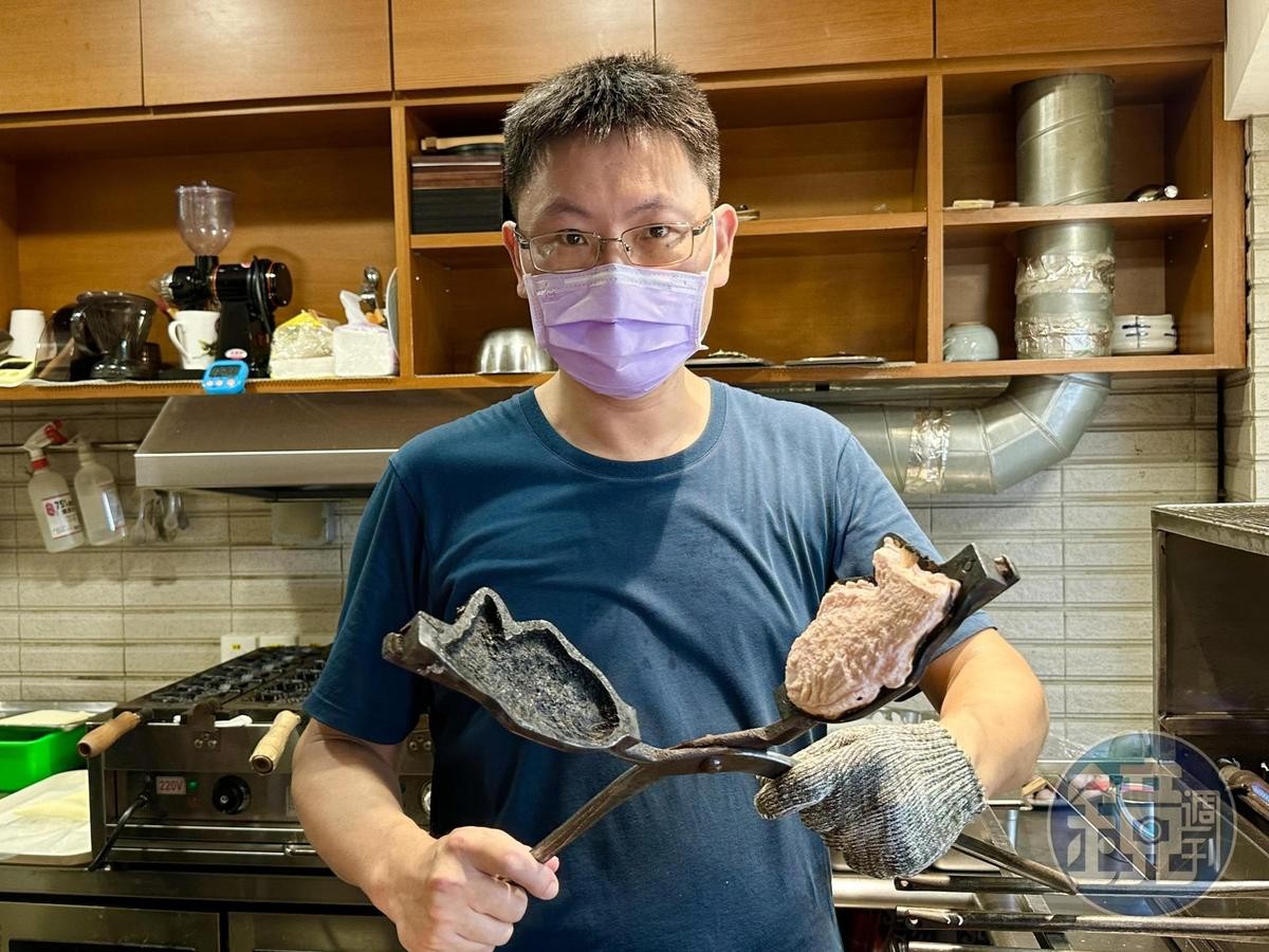 老闆蘇昭安特地飛到日本，學習鯛魚燒的正統作法。