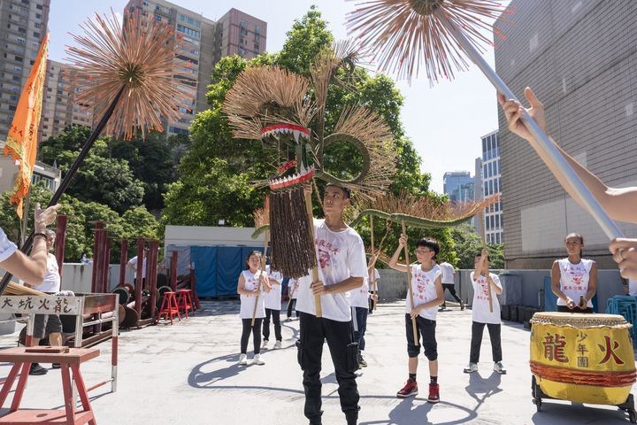 ▲傳統習俗「大坑舞火龍」的練習過程。　圖：香港旅遊發展局／提供