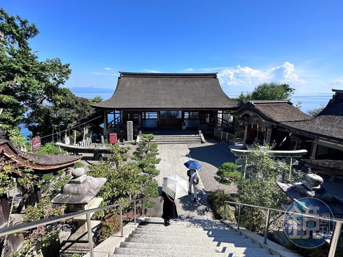 都久夫須麻神社建於西元420年，已有千年歷史。