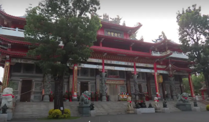 ▲該間廟宇是位在台南關廟的「龍崎文衡殿」，近日爆紅成為台南最新熱門景點之一。（圖/龍崎文衡殿Google評價）