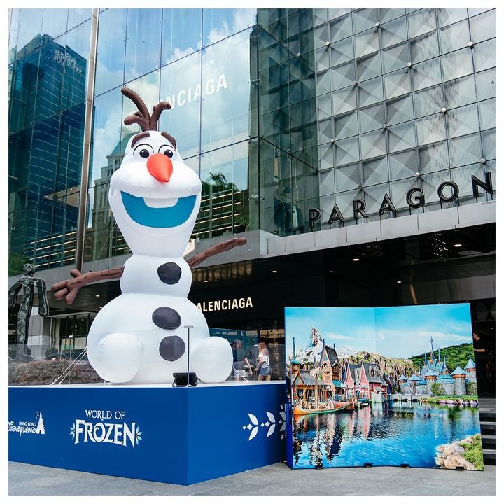 ▲百利宮購物中心的雪寶有6公尺高。　圖：Paragon Shopping Centre Facebook／來源