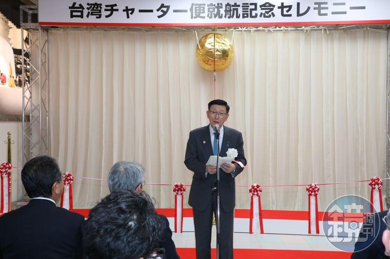 秋田縣知事佐竹敬久希望透過直航促進兩地旅遊、文化、體育交流。