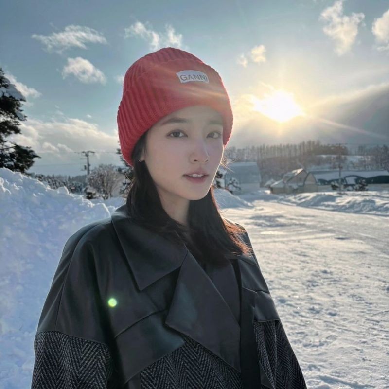 1月王淨在北海道旅遊，頭上戴的就是該品牌的毛帽。（王淨IG）