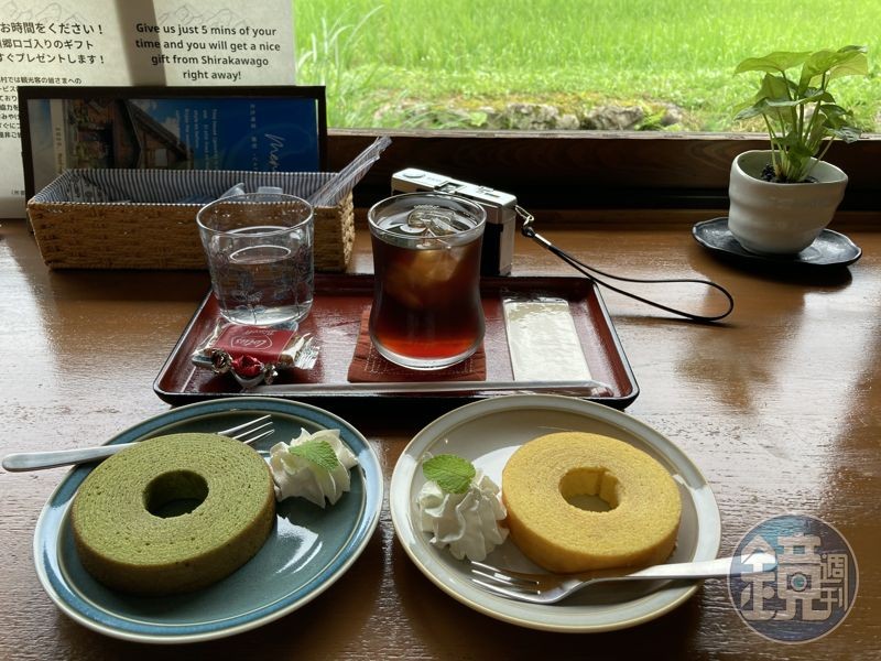 冰紅茶、抹茶年輪蛋糕、原味年輪蛋糕，各500日圓。