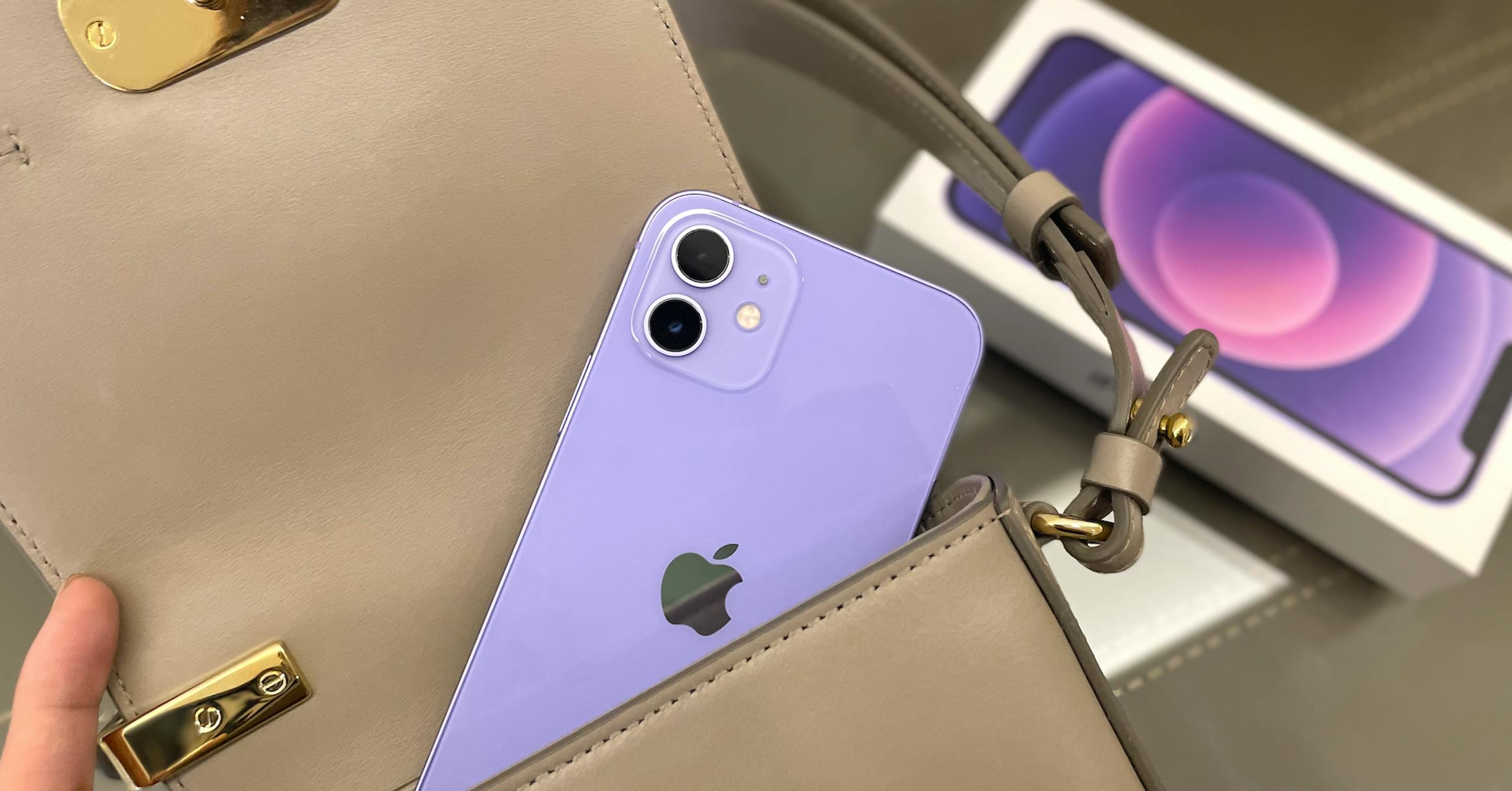 iPhone11 64GB 紫 美品-